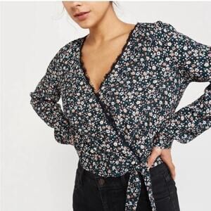 #311 Abercrombie Floral Wrap Long Sleeve Shirt  lace trim - Navy Blue - Size  M
